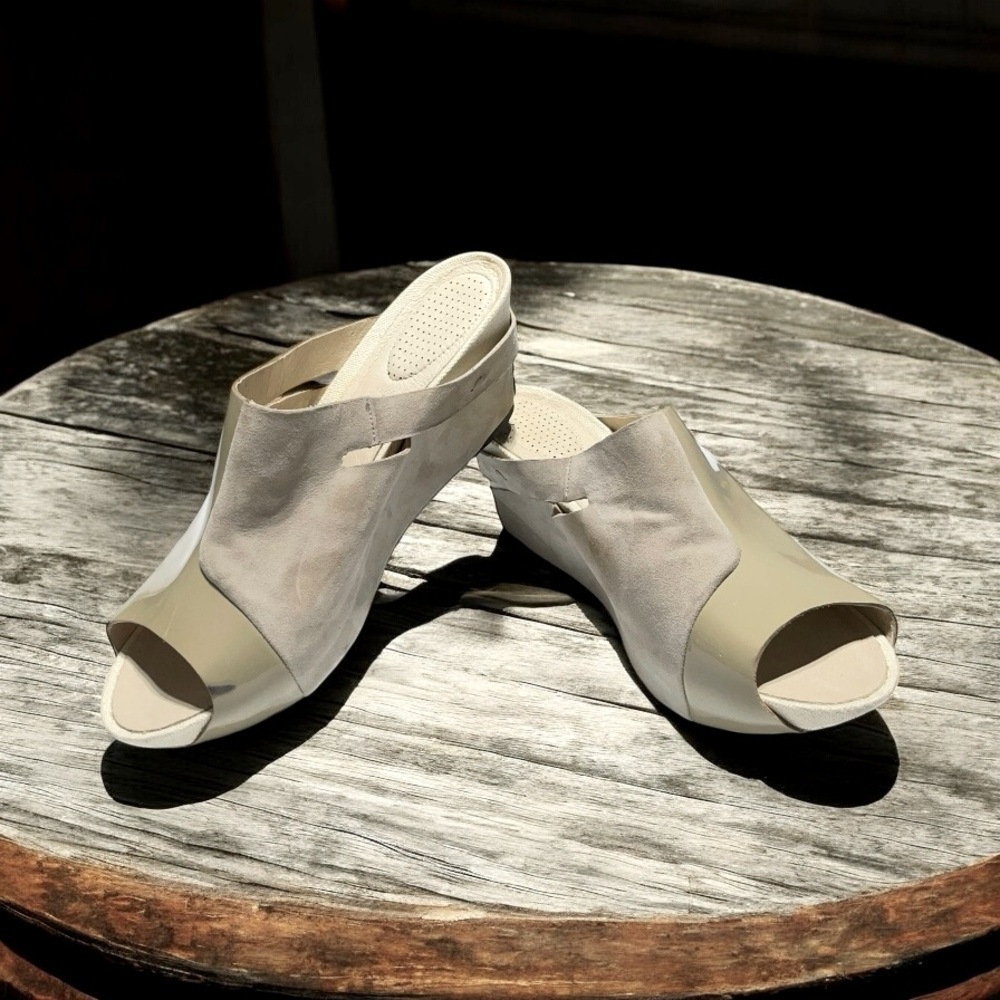 Tsubo Taupe Leather Wedge Slip Ons Womens 8 Lagom Scandi Chic Minimalist Office